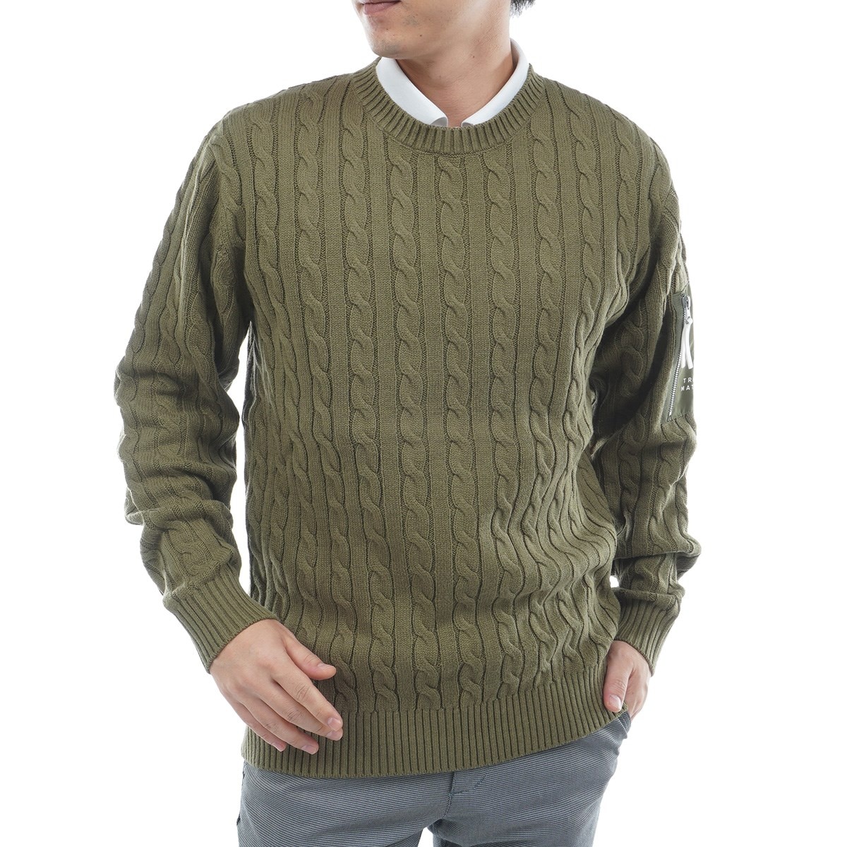 クルーネック ケーブルセーター(中間着(セーター、トレーナー))|Travis