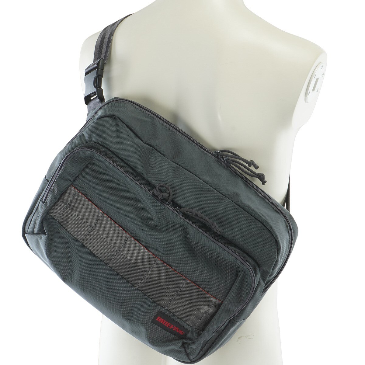 【美品】BRIEFING 公式正規品 ゴルフショルダー バック BS BOX AG ショルダーバッグ(リュック・ボディバッグ)|BRIEFING