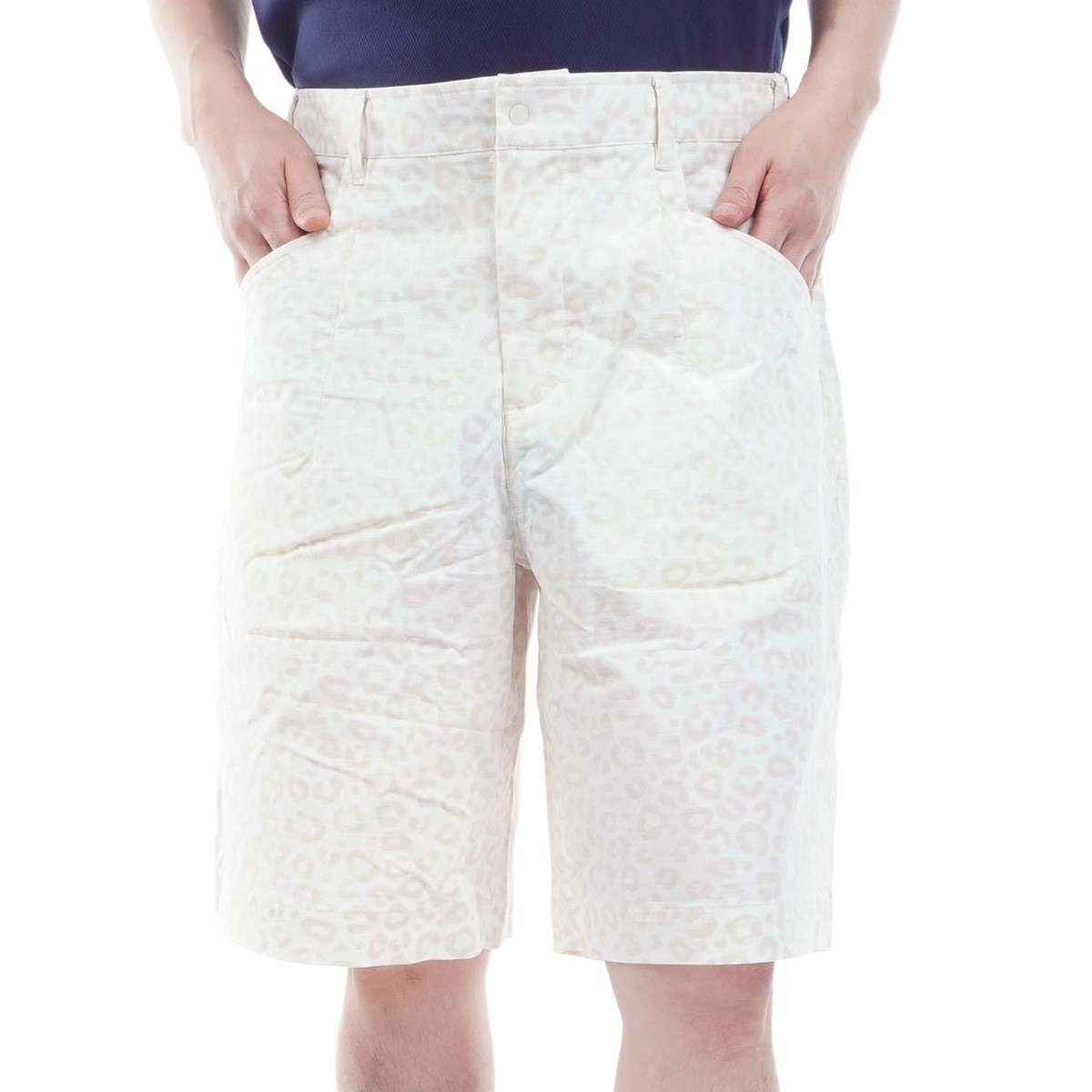 新着新品タグ付　ナイキ ゴルフ ショートパンツ ホワイト Dri-FIT Fairway Fresh レオパードショートパンツ(ハーフパンツ)|NIKE