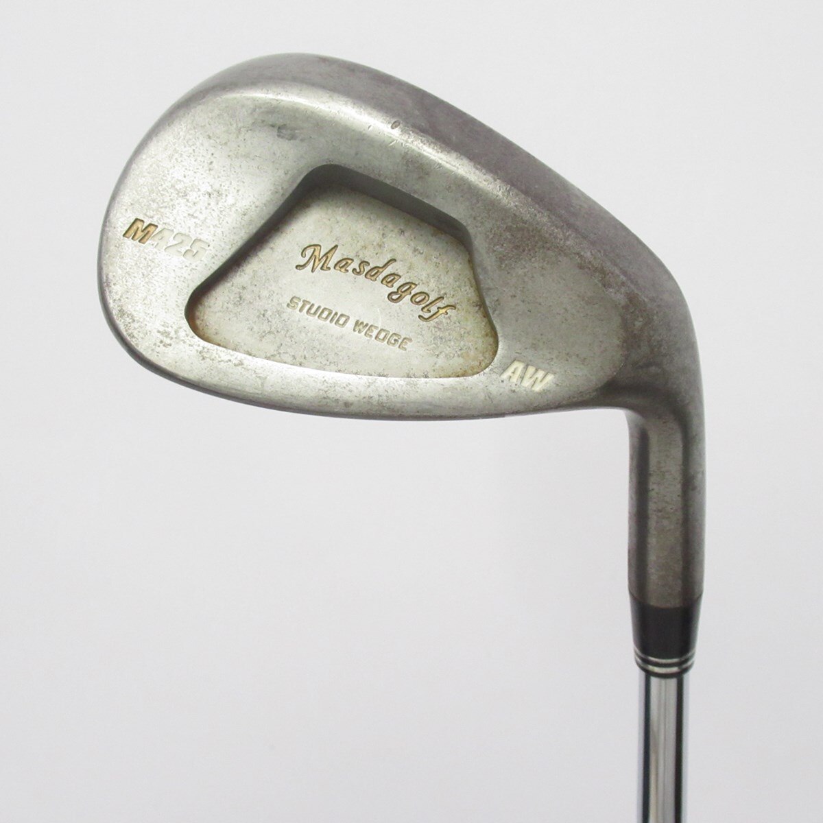 やたら使いやすいウェッジSW AW 2本セット。しかも縁起もののゴールドです。 やたら使いやすいウェッジSW AW 2本セット。しかも縁起もののゴールド