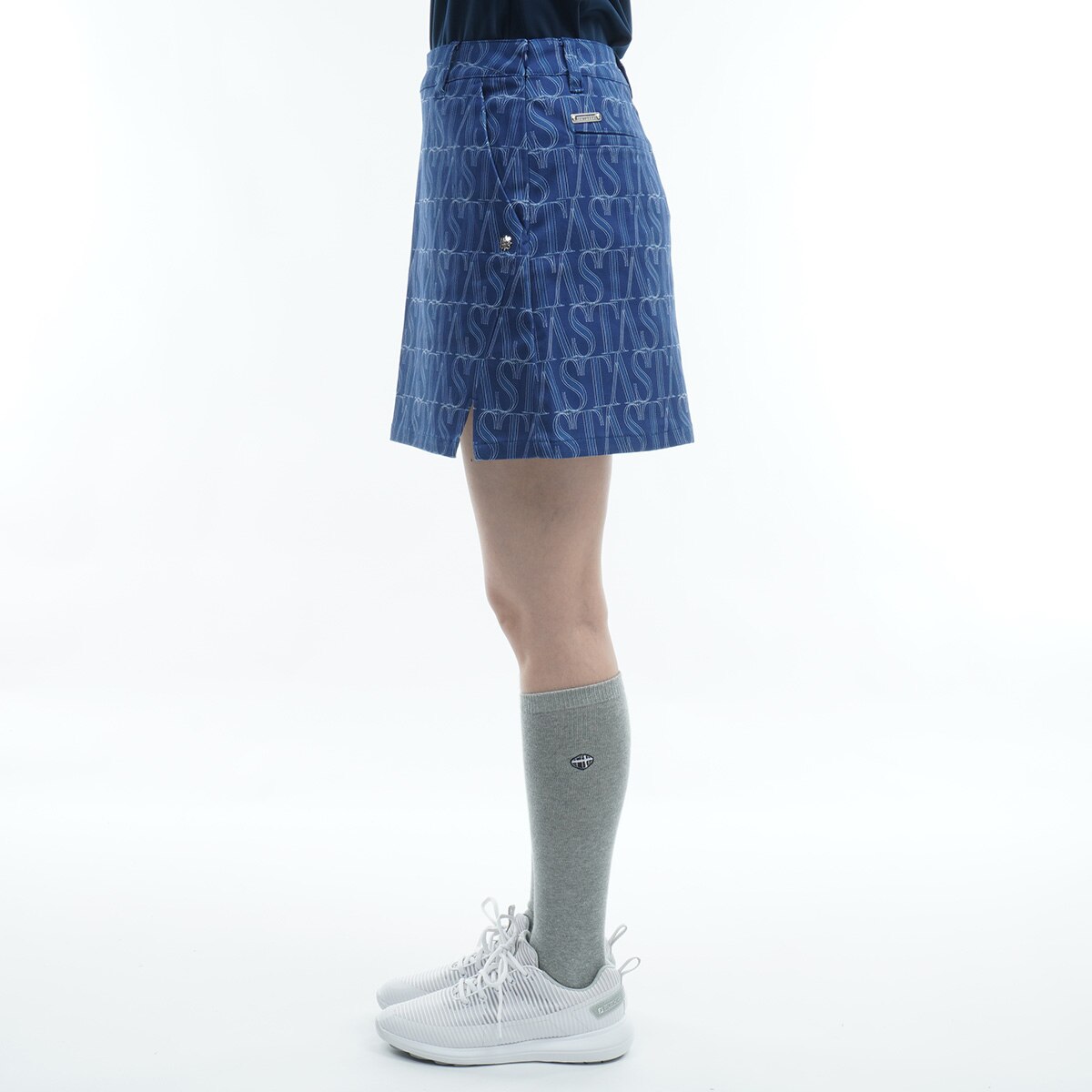 【新品】St Andrews フラワープリント ゴルフスカート　タグ付き 新品】St Andrews フラワープリント ゴルフスカート タグ付き