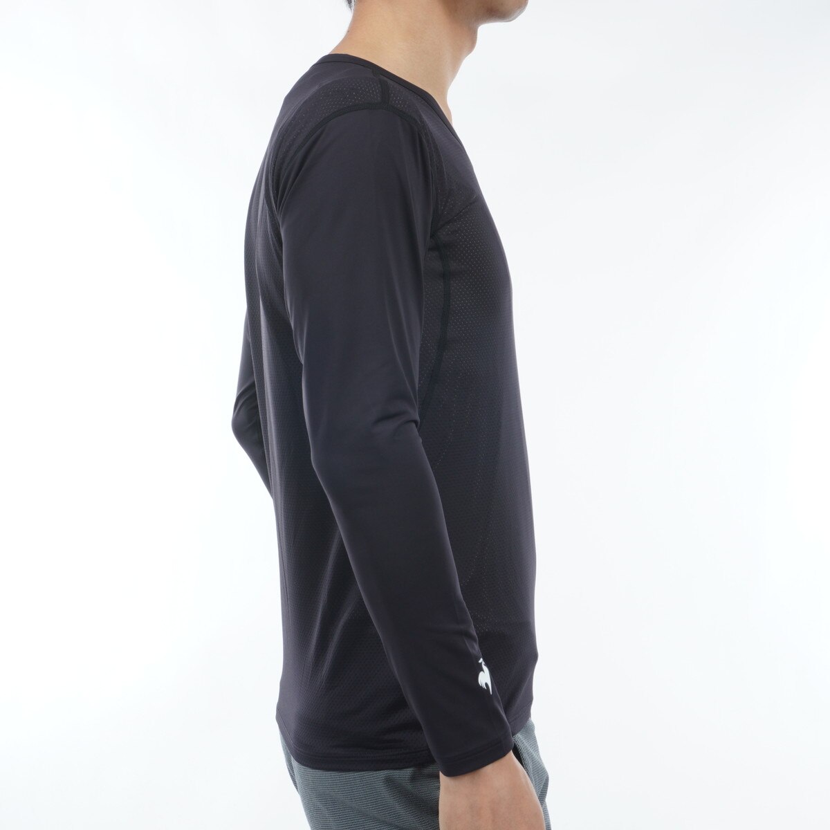 【超美品】デサントゴルフ 裏起毛 ストレッチgマークロゴシャツ ブラック グレー 超美品】デサントゴルフ 裏起毛 ストレッチgマークロゴシャツ