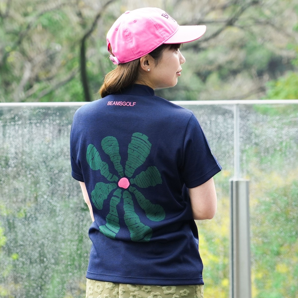 ビームスゴルフ】人気花柄フラワー総柄×ロゴネーム 半袖ゴルフモックネックシャツM 花柄モックネック♪｜ビームス ゴルフ 松坂屋名古屋店｜BEAMS