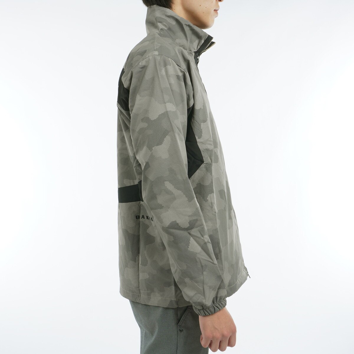 セール・アウトレット】INTRICATE CAMO ストレッチ ライトジャケット