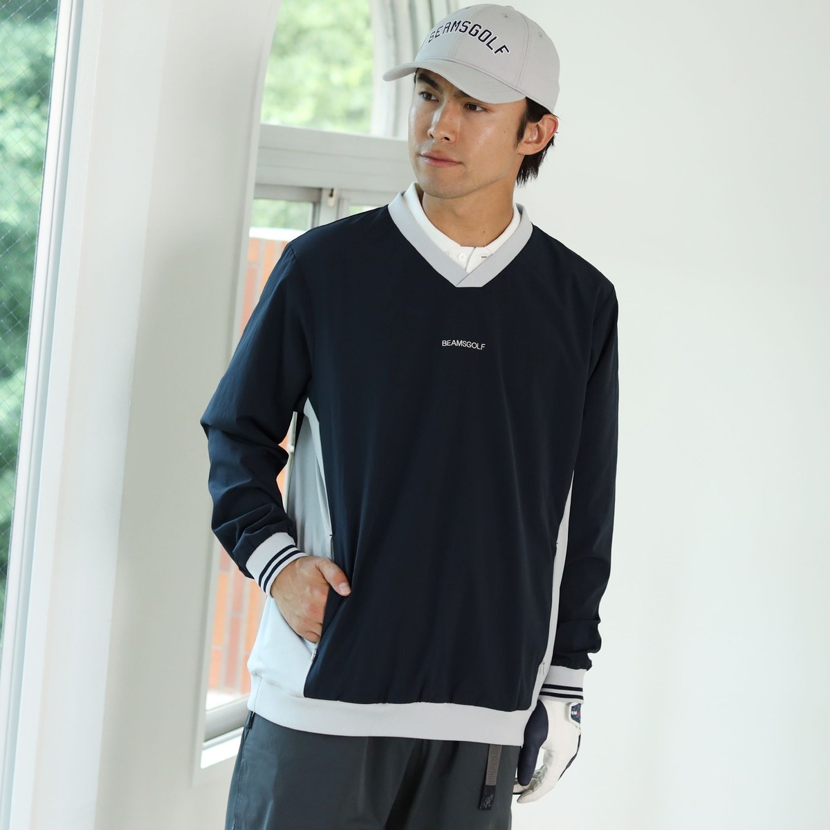 BEAMS GOLF ORANGE LABEL 撥水ナイロン Vネック プルオーバー