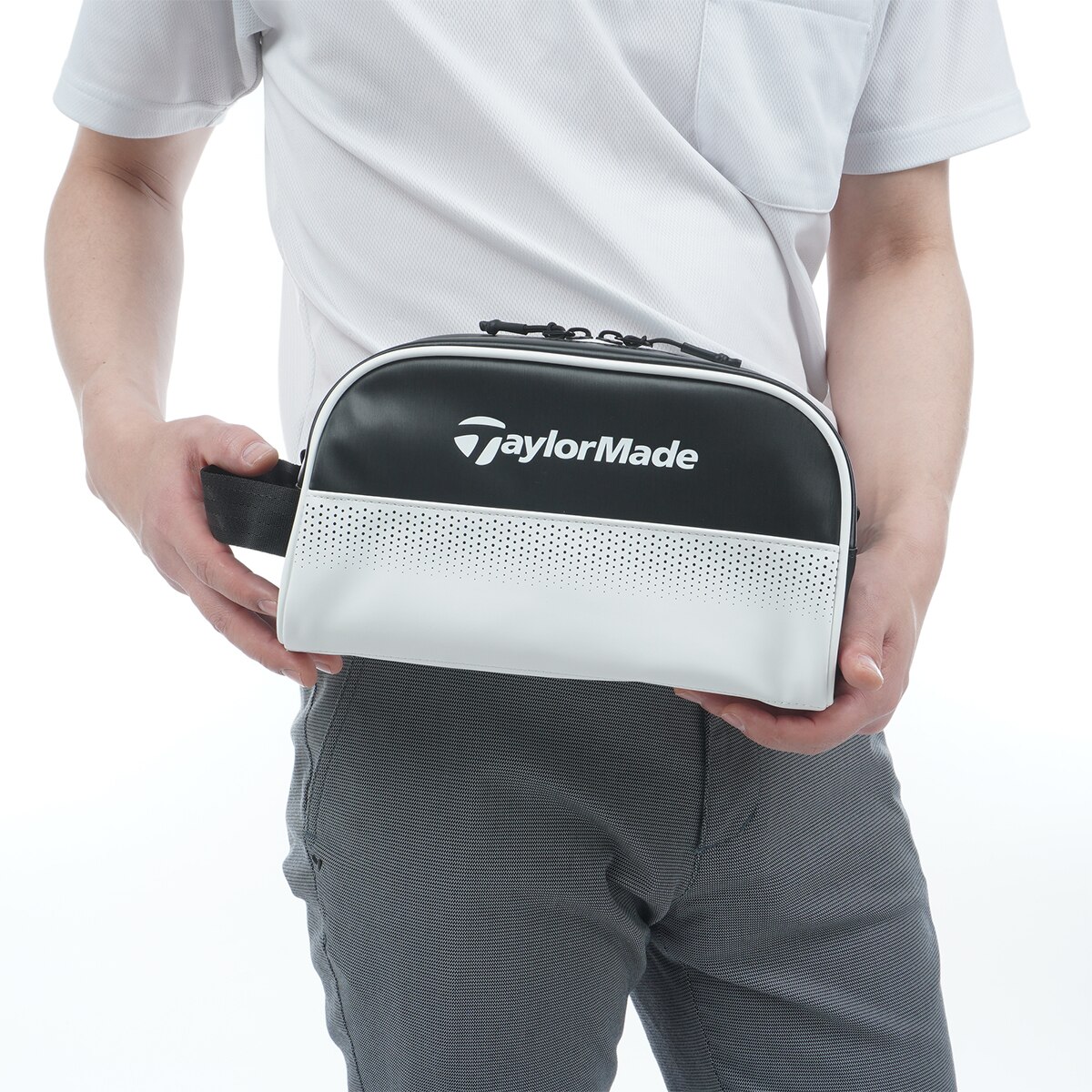 コンセプトワン ポーチ(ラウンドバッグ)|Taylor Made(テーラーメイド