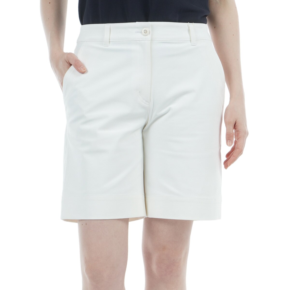 レザレクション 23SS ハーフパンツ ゴルフウェア Lサイズ ホワイト レザレクション 23SS ハーフパンツ ゴルフウェア Lサイズ