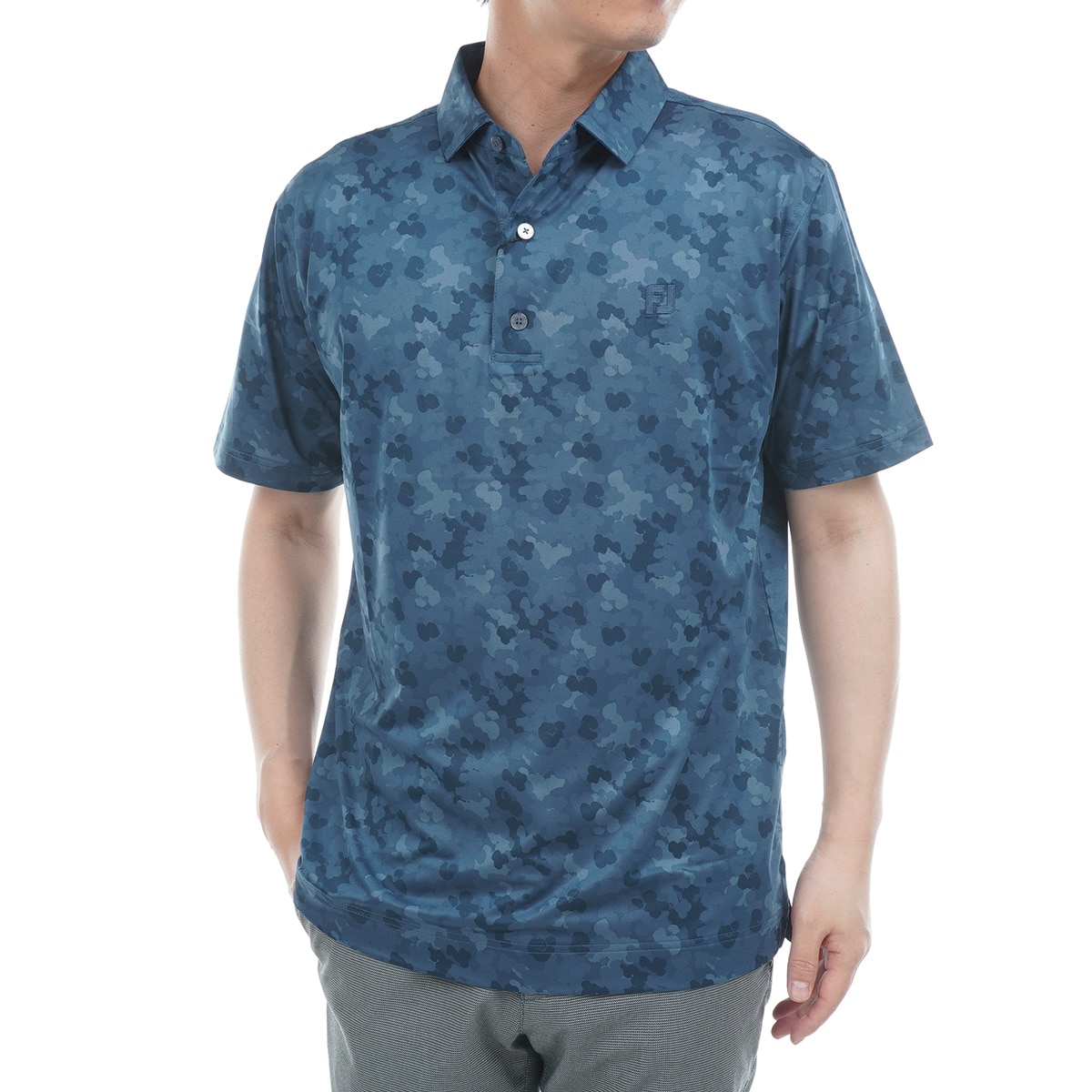 極美品　ガッチャゴルフ セットアップ 迷彩　カモフラ　XL 刺繍　大きいサイズ 極美品 ガッチャゴルフ セットアップ 迷彩 カモフラ XL 刺繍