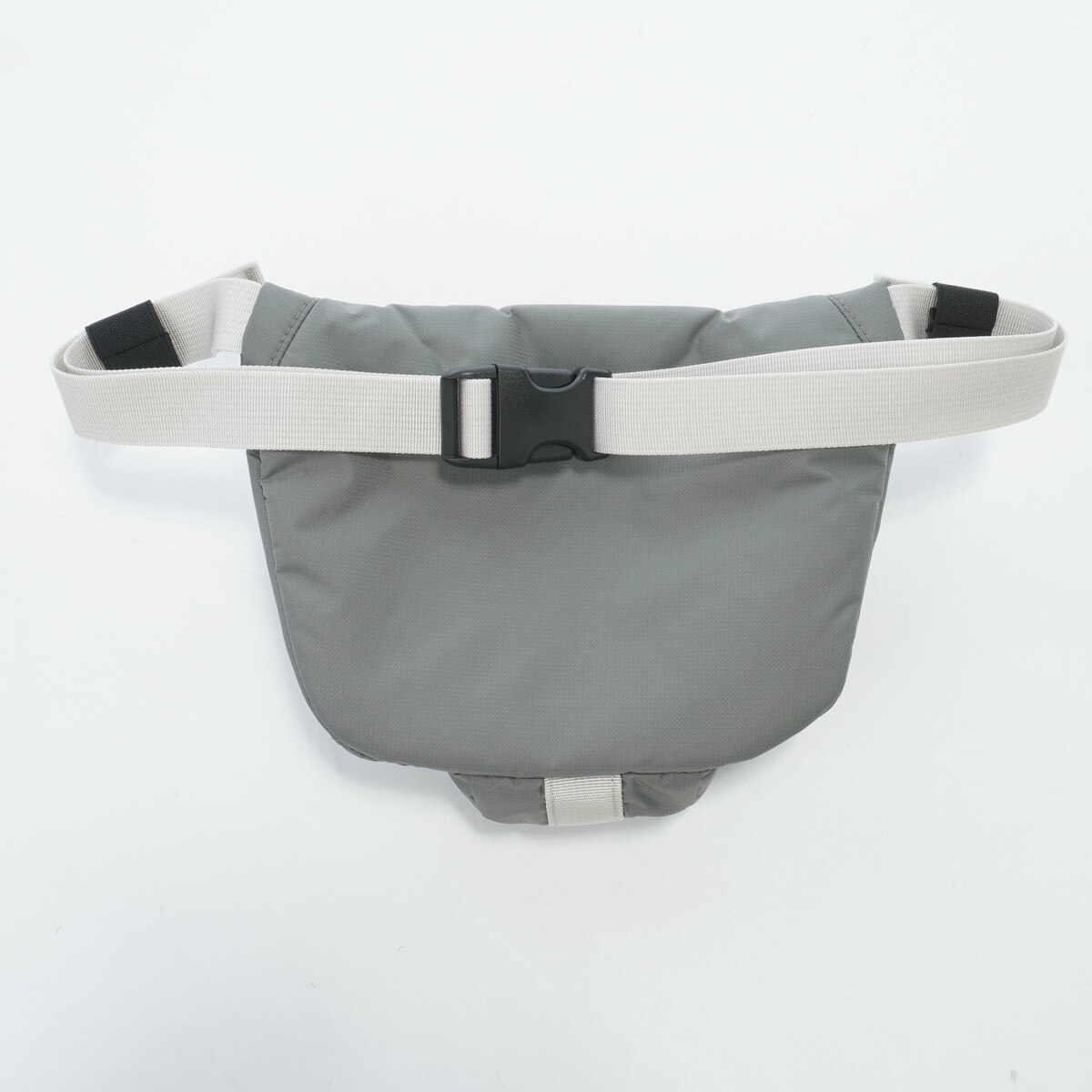 ラウンドウエストポーチ(リュック・ボディバッグ)|BRIEFING