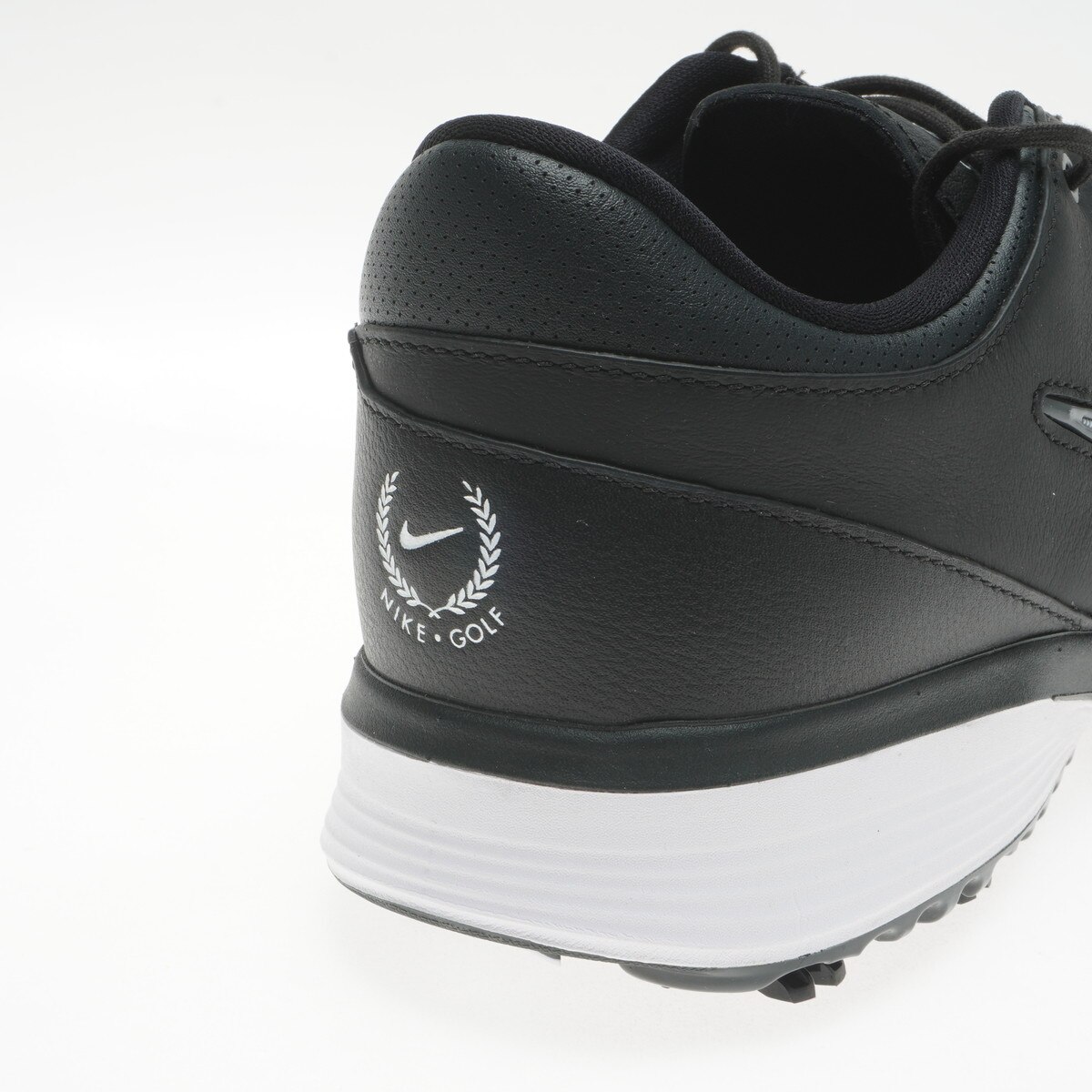 ビクトリーツアー 4 ワイド シューズ(【男性】シューズ)|NIKE(ナイキ