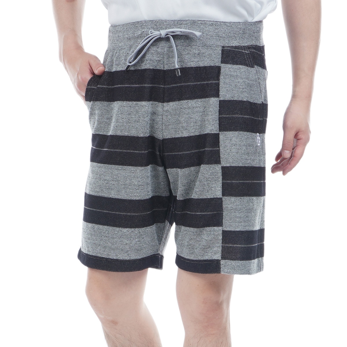 パーリーゲイツ》新品 ストレッチ カモフラ柄ショートパンツ 0