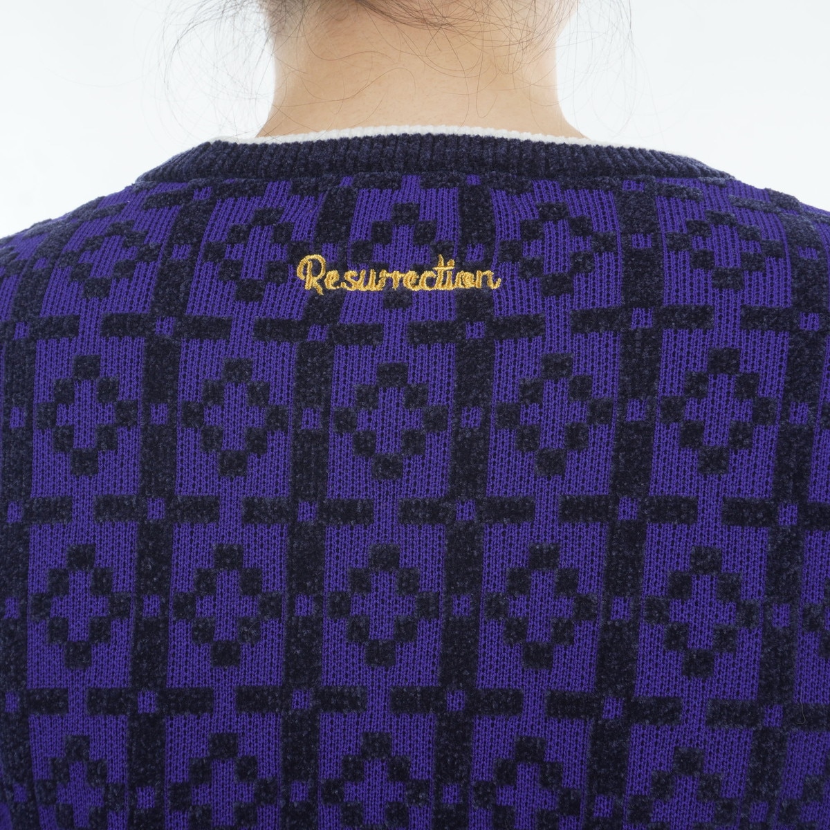 プラハパターンクルーネックセーター レディス(中間着(セーター