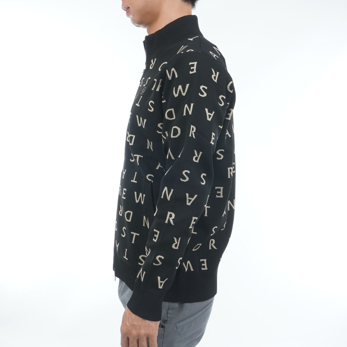 ロゴジャカードニットフルジップセーター(中間着(セーター、トレーナー