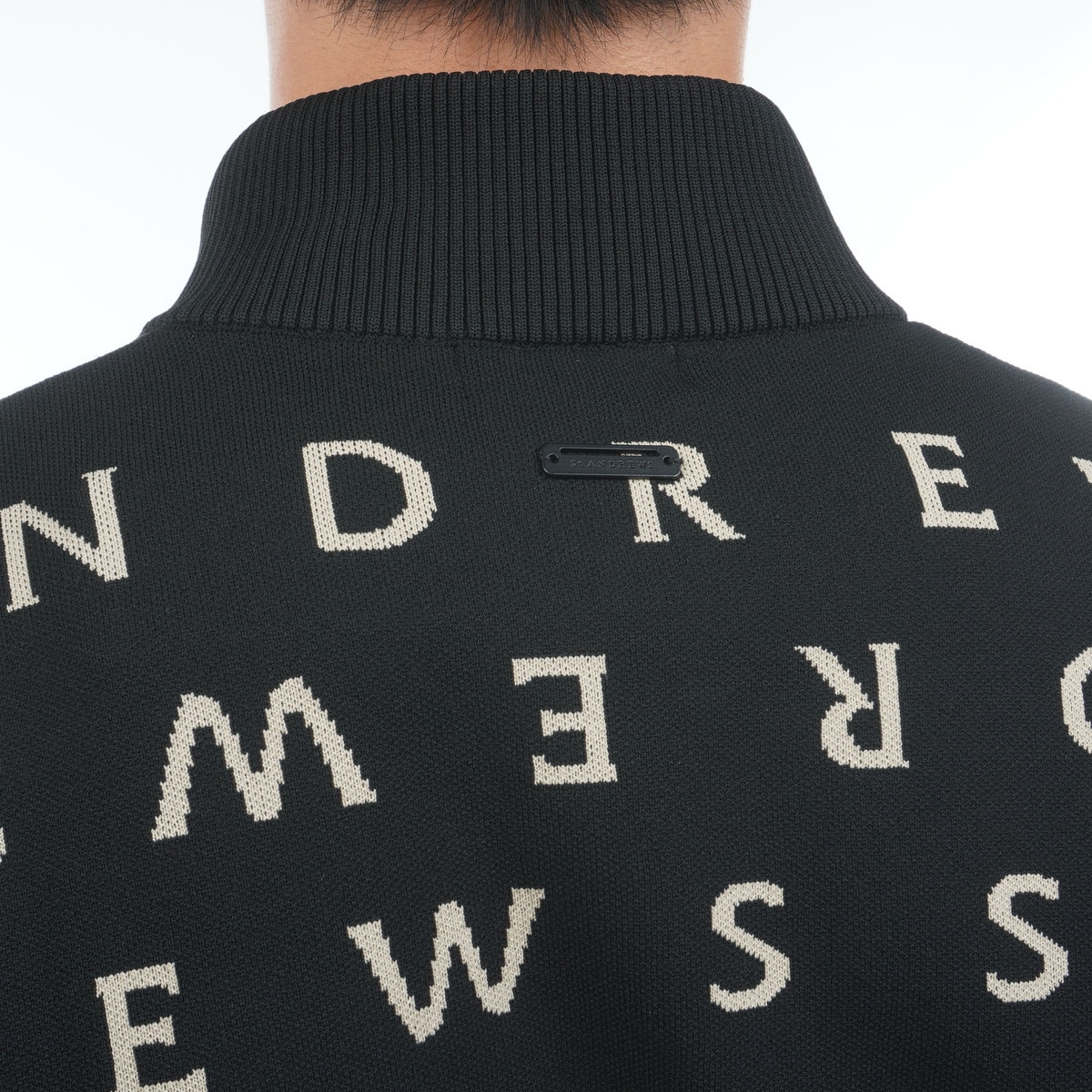 ロゴジャカードニットフルジップセーター(中間着(セーター、トレーナー