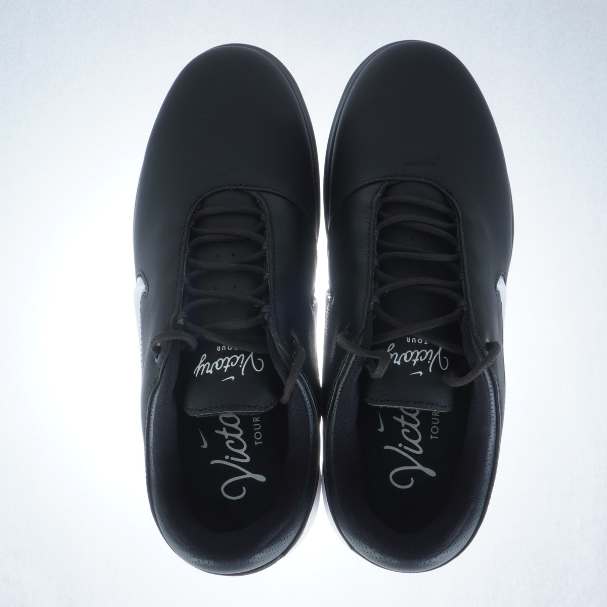 ビクトリーツアー 4 シューズ(【男性】シューズ)|NIKE(ナイキ) FZ4155