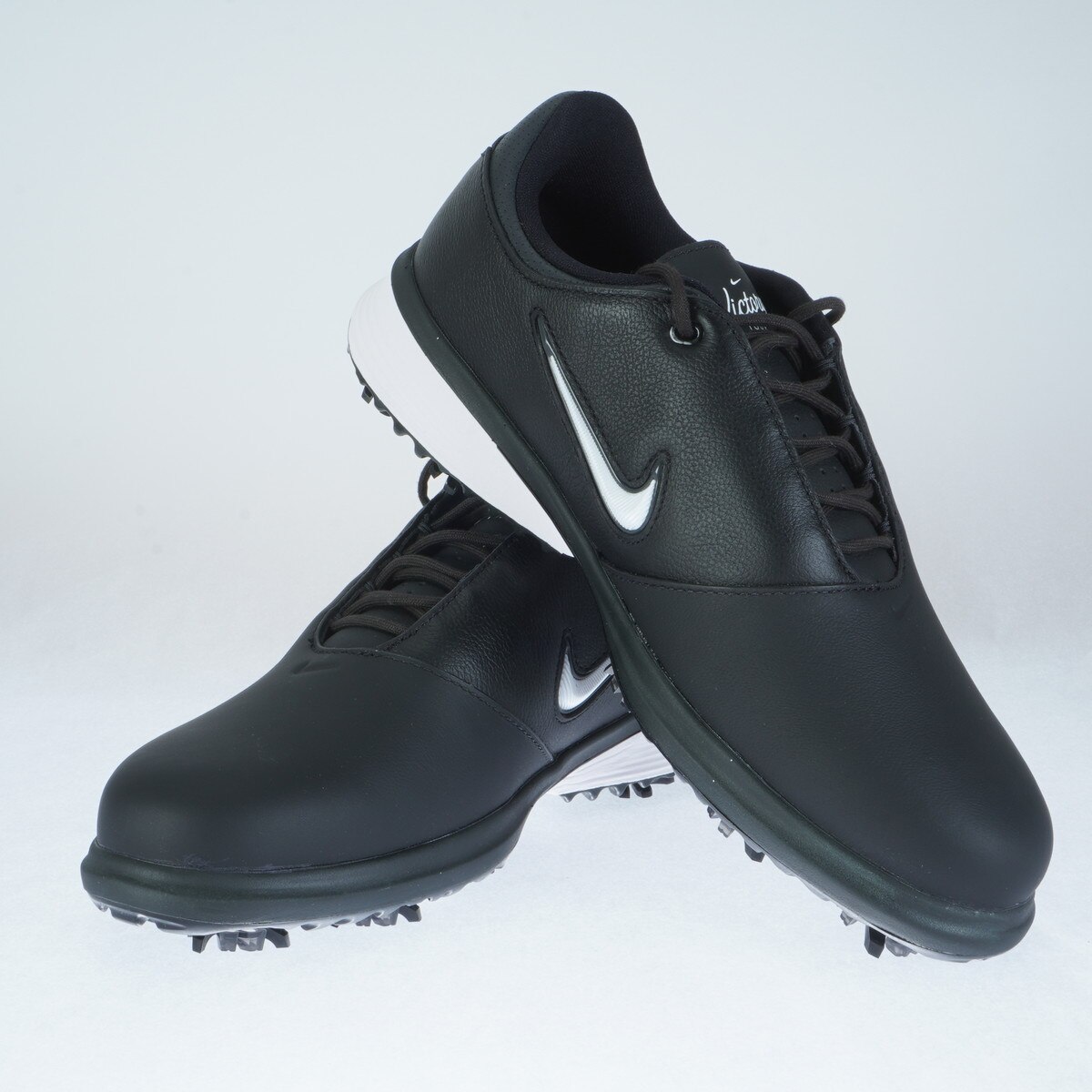 ビクトリーツアー 4 シューズ(【男性】シューズ)|NIKE(ナイキ) FZ4155