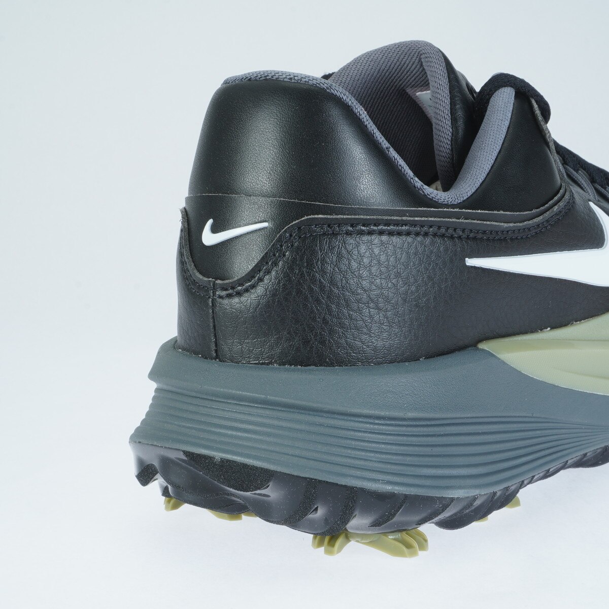ビクトリープロ 4 シューズ(【男性】シューズ)|NIKE(ナイキ) FZ7611の
