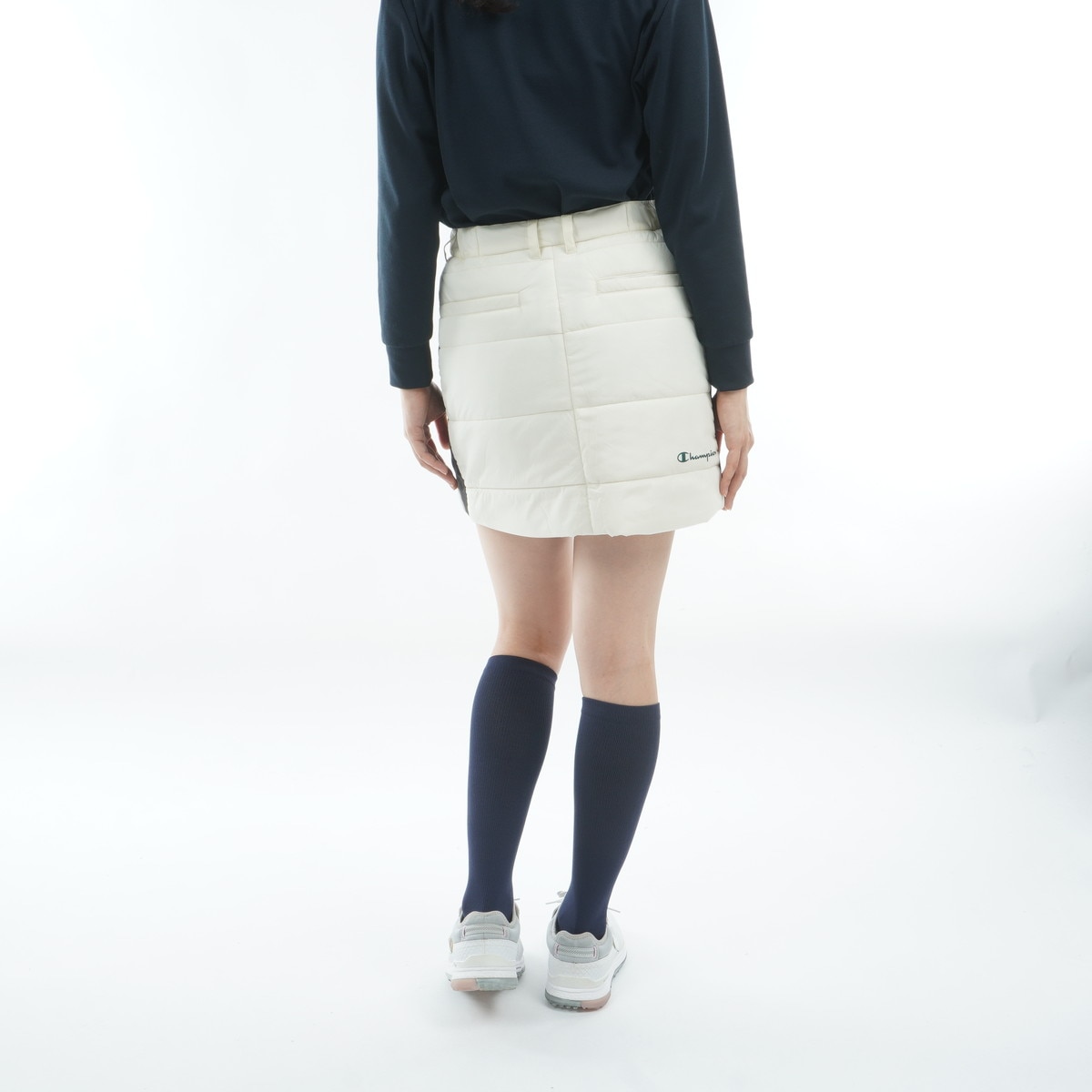 チャンピオン　ゴルフ　ストレッチ　はっ水　インナー付き　スカート Lサイズ チャンピオンゴルフストレッチ保温 防風撥水中綿ストレッチスカートL