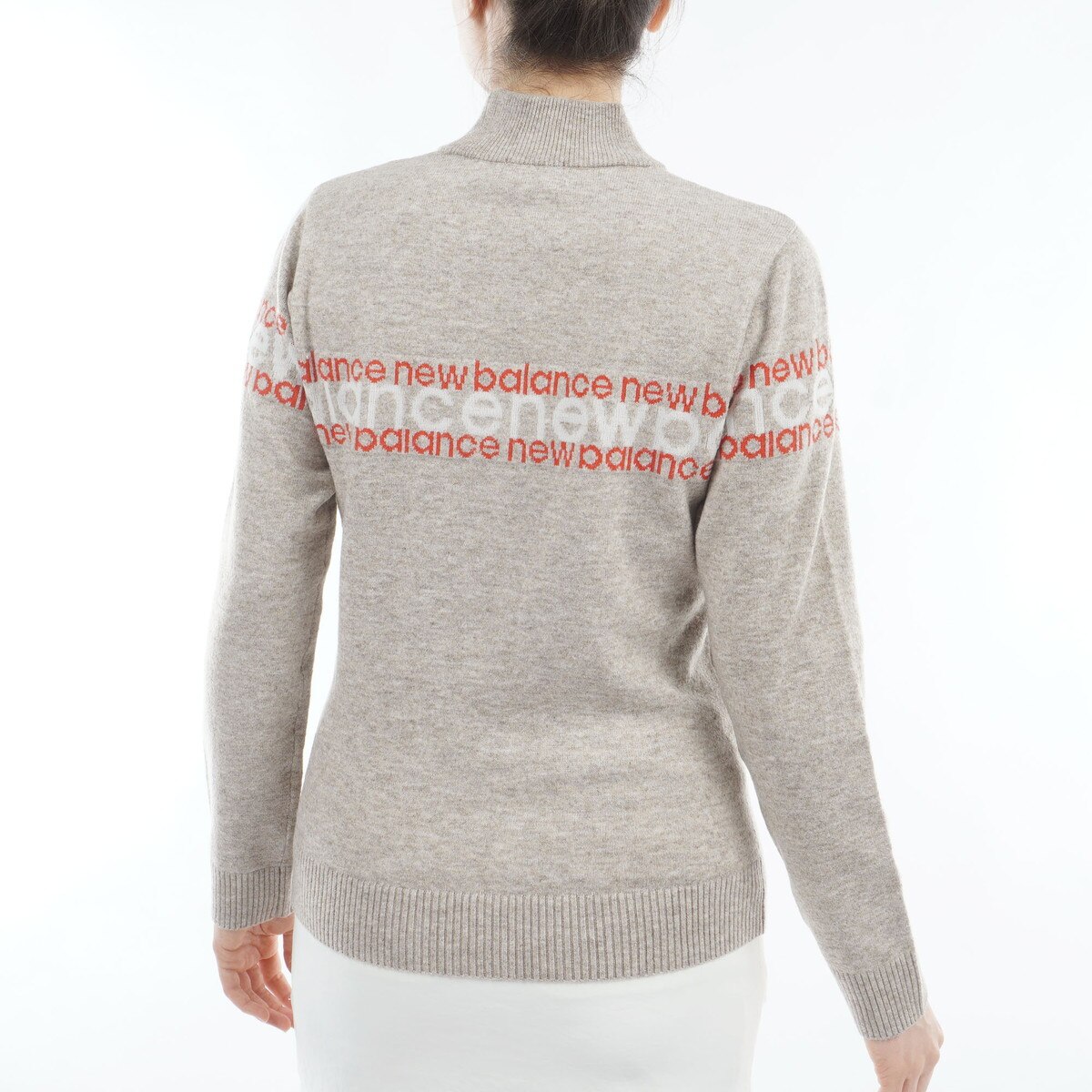 ニューバランス　New Balance　ロゴラインジャカード 天竺編み ハイネック プルオーバーセーター　レディス ロゴラインジャカード 天竺編み ハイネック プルオーバーセーター