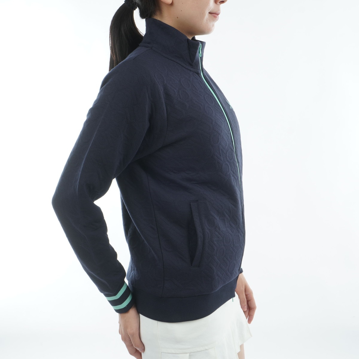 ストレッチ ロゴキルトジャカードブルゾン レディス(アウター(ブルゾン