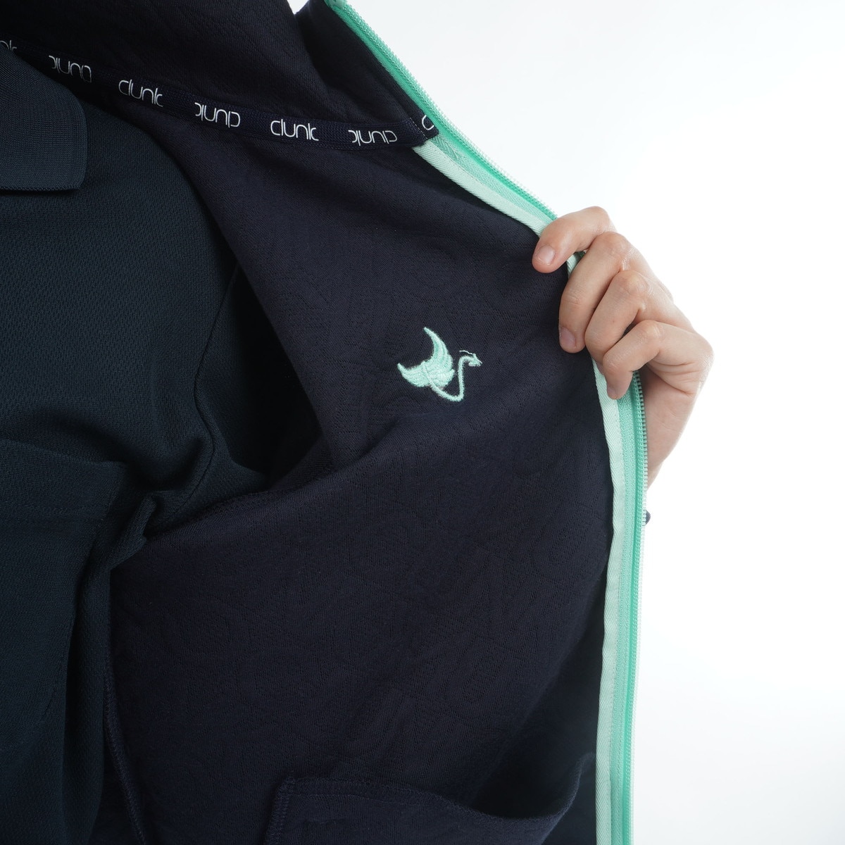 ストレッチ ロゴキルトジャカードブルゾン レディス(アウター(ブルゾン