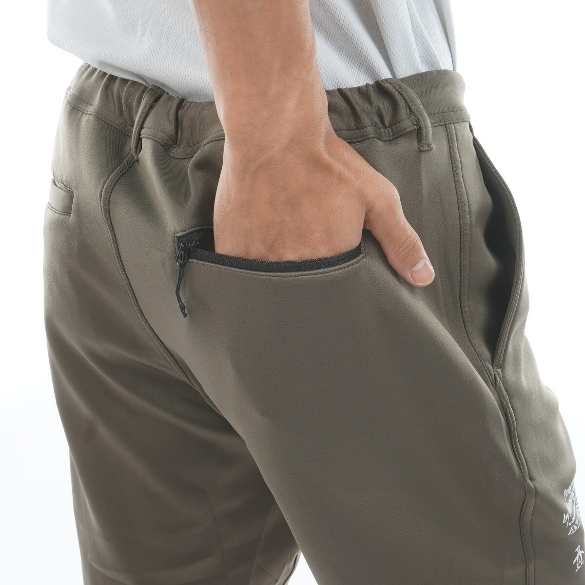 Penguin by Golfickers セットアップ　カーキ　XL Penguin by Golfickers セットアップ カーキ XL Penguin by Golfickers