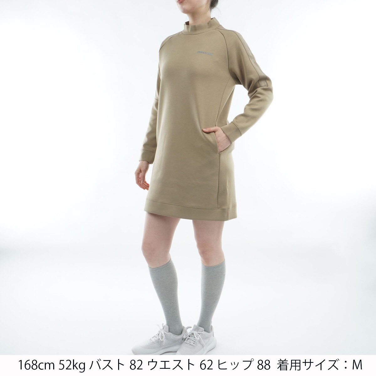 ウォーム ロゴ ライン ハイネック ワンピース レディス(ワンピース