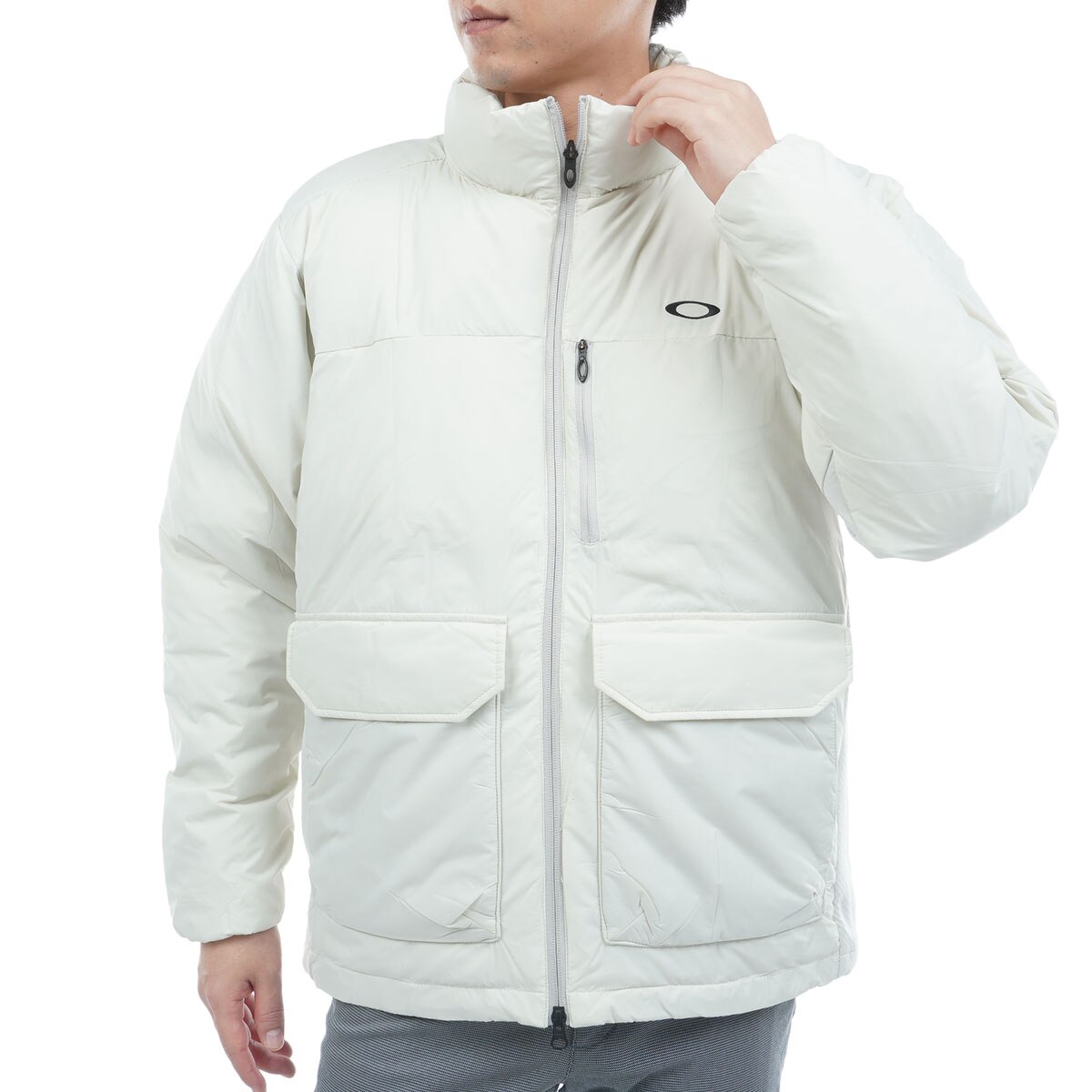 OAKLEY キルティングボアジャケット ホワイト　ゴルフウェア アウター OAKLEY キルティングボアジャケット ホワイト ゴルフウェア アウター