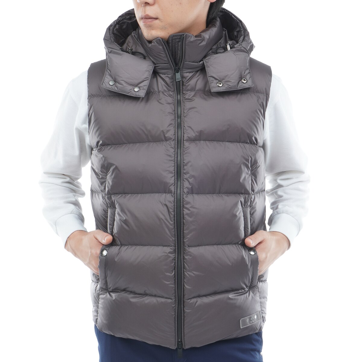 ビームスゴルフ ストレッチナイロン フード付き ジップアップ ベスト L