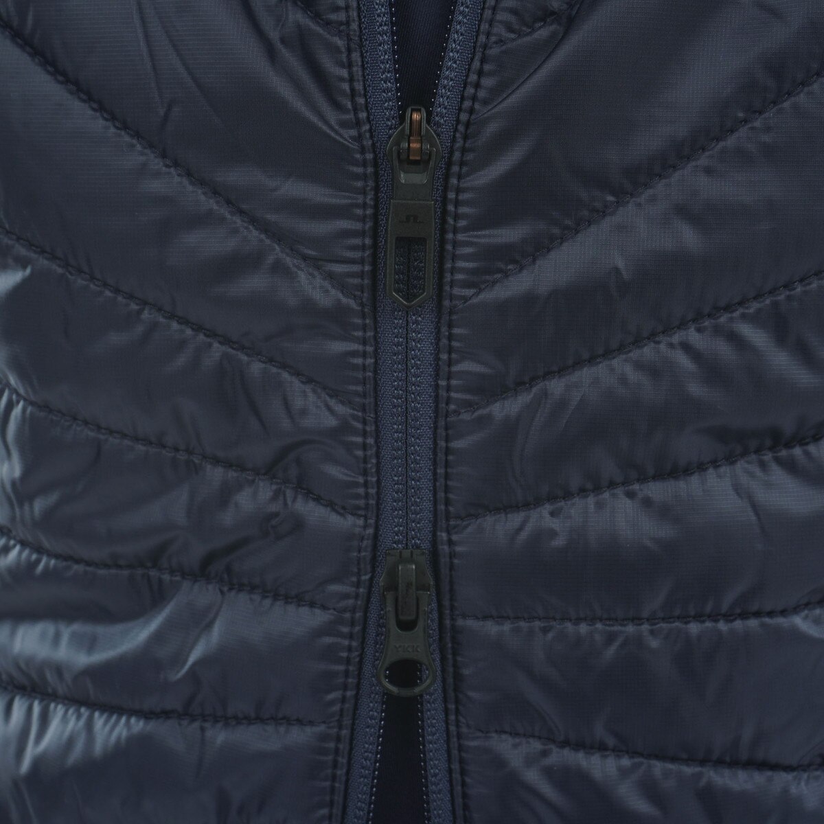 ストレッチ ハイブリッドパデットベスト レディス(ベスト)|J.LINDEBERG