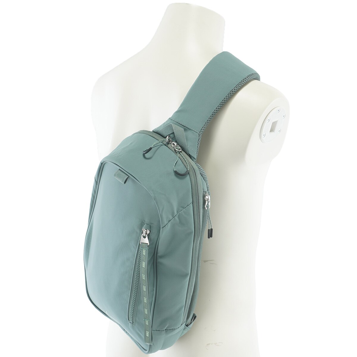 NSW コミュート スリングバッグ(リュック・ボディバッグ)|NIKE(ナイキ