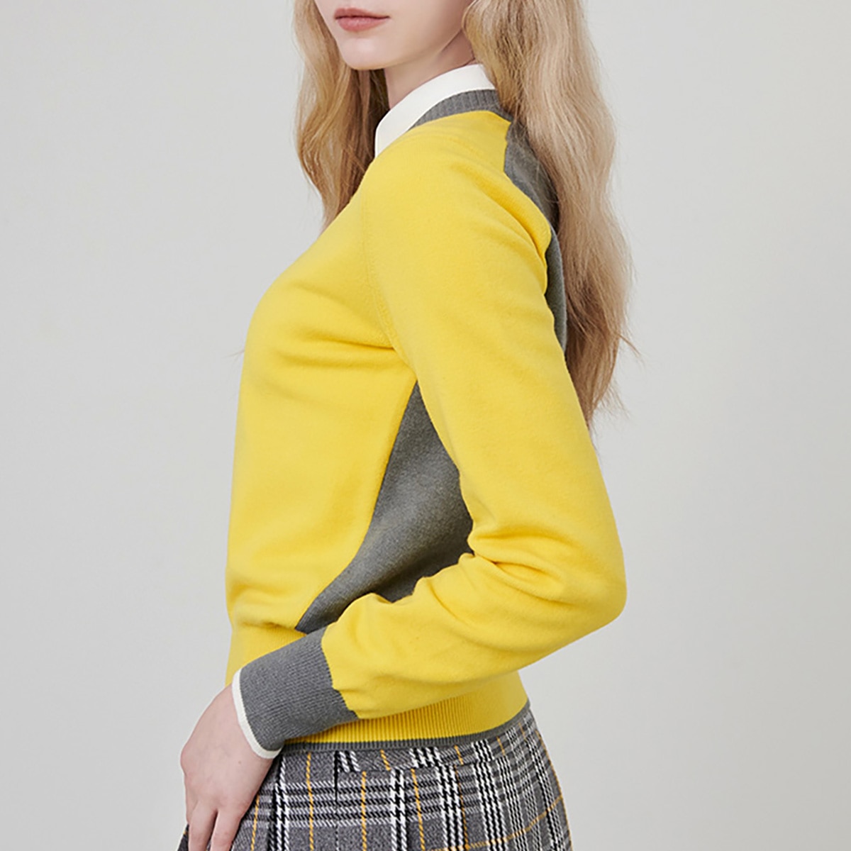 CHUCUCHU イエロー Vネック 長袖セーター XS エリーVネック セーター レディス(中間着(セーター、トレーナー