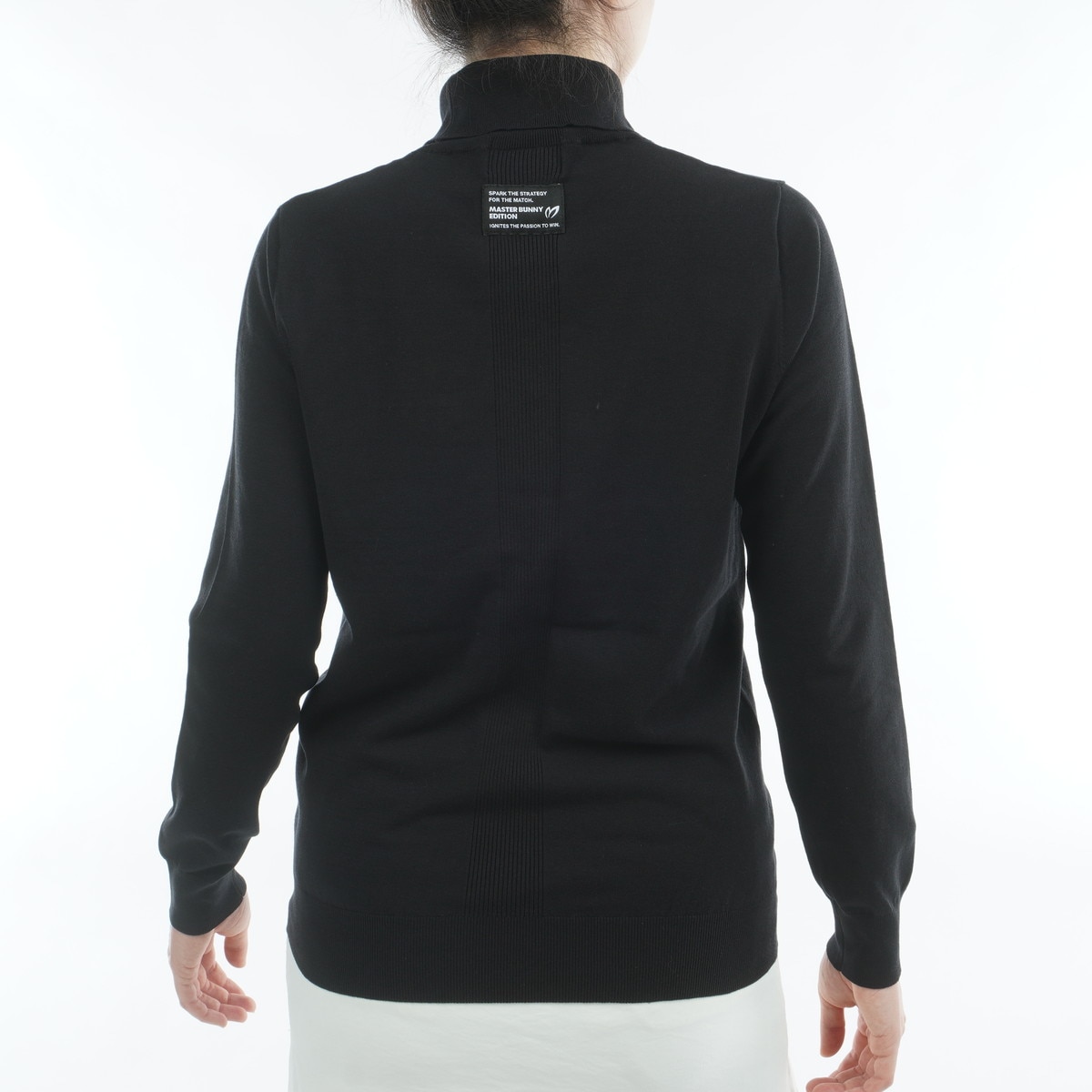 美品☆定価30800円 マスターバニーエディション ブラック タートルニット 2 タートルネックセーター レディス(中間着(セーター、トレーナー