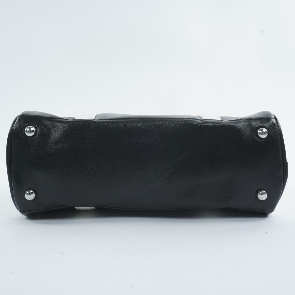 ボストン型カートバッグ(ラウンドバッグ)|MASTER BUNNY EDITION