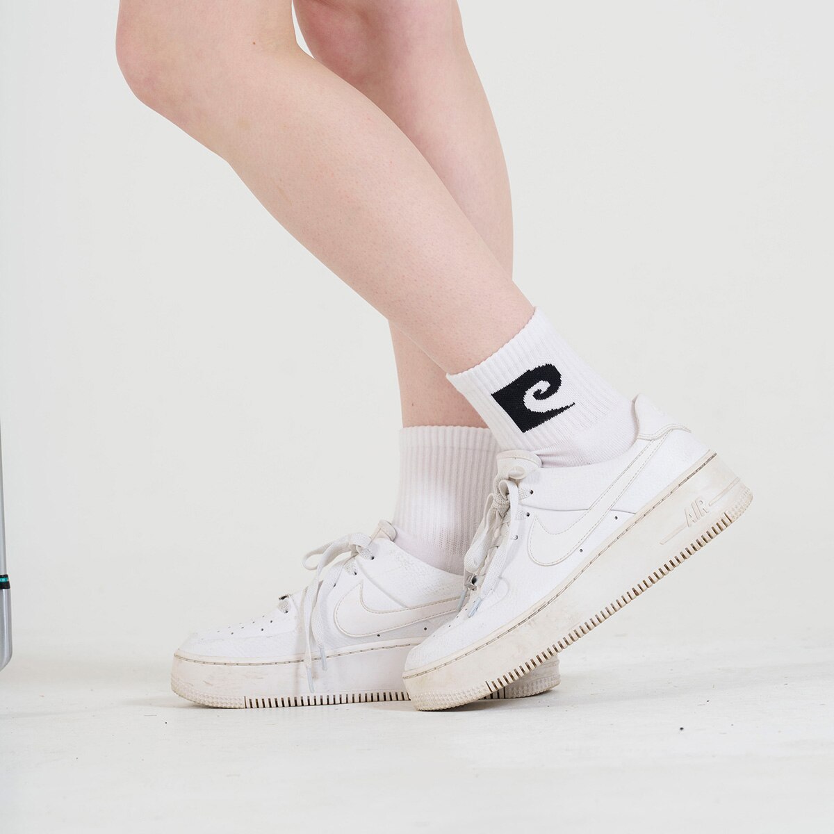 ピエールカルダンゴルフ P logo shortpants WHITE XL Pロゴ ショートソックス(靴下)|pierre cardin golf(ピエールカルダン