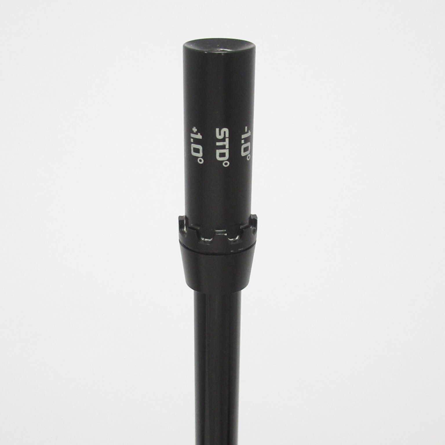 【中古】デザインチューニング　Design Tuning　デザインチューニング シャフト ドライバー用_スリーブ付  カーボンシャフト 中古】デザインチューニング シャフト ドライバー用_スリーブ付