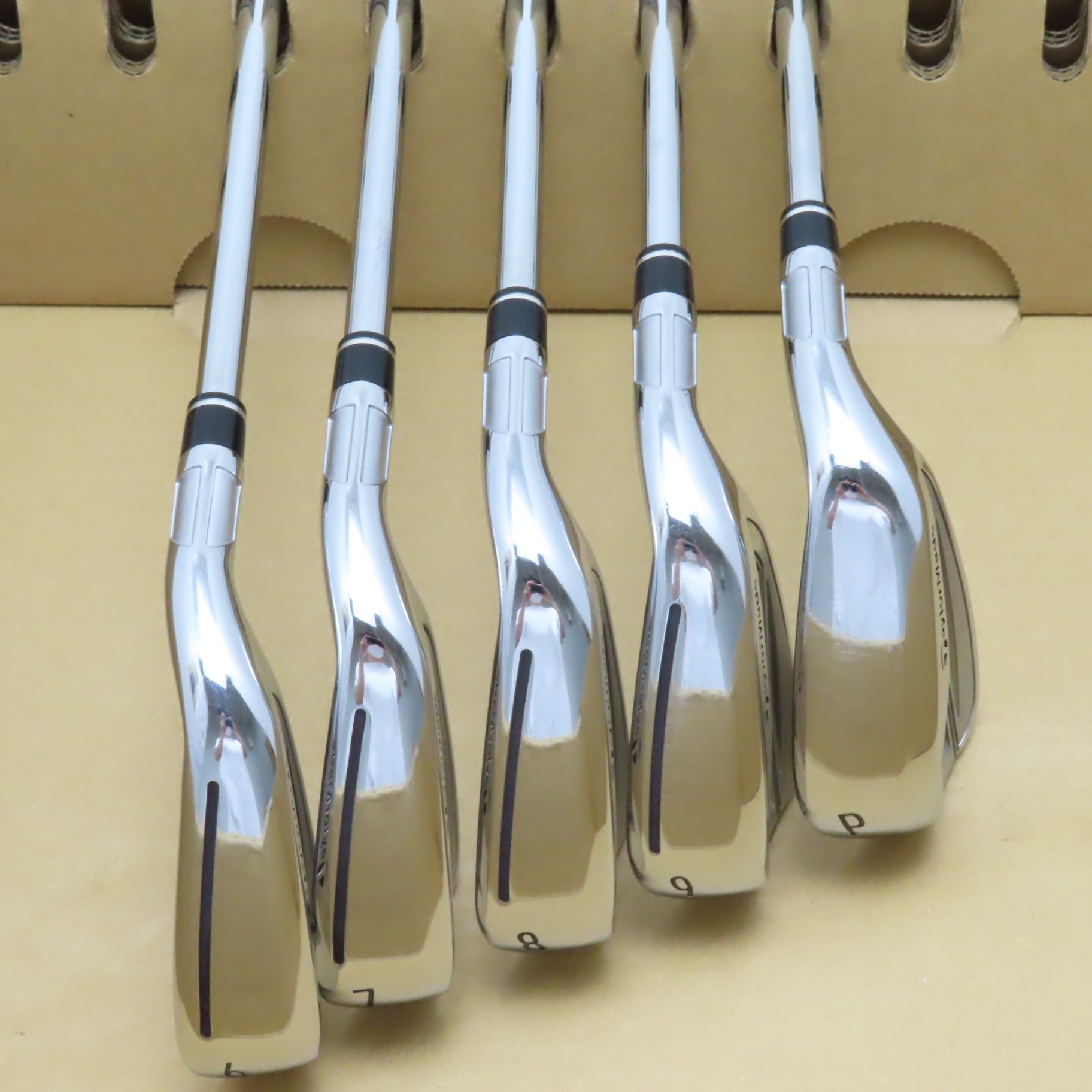 中古】ステルス グローレ アイアン Dynamic Gold 85 VSS PRO 24 S200 C