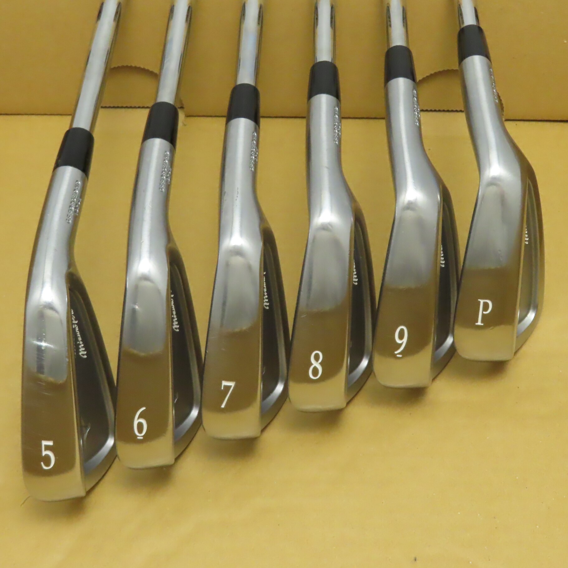 ひでちゃん ミズノプロ 319 5-P 6本 DG105 s200 訳あり ミズノプロ 319 5-P 6本 DG105 s200 訳あり