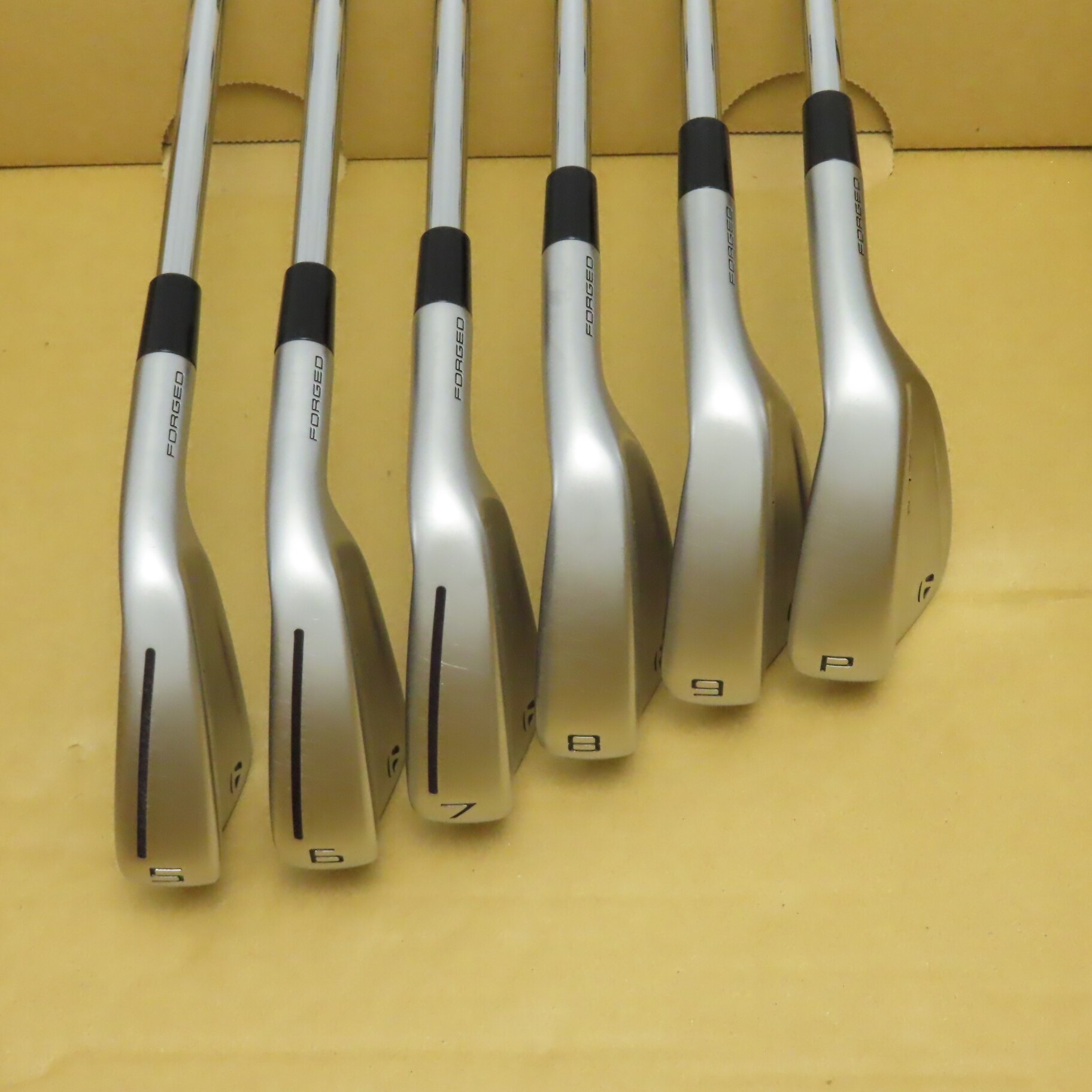 中古】P790(2021) アイアン Dynamic Gold 85 VSS PRO 23.5 S200 C