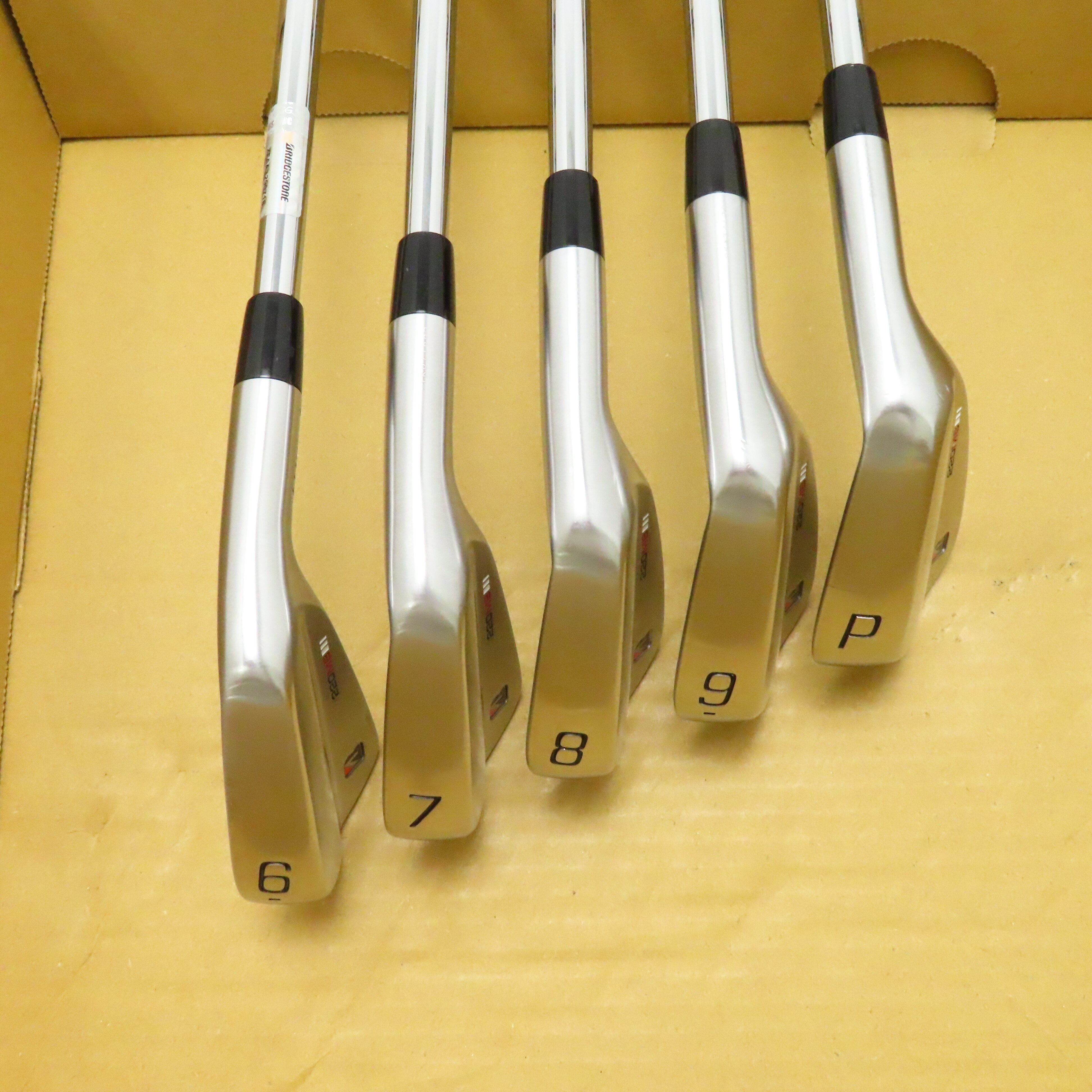 中古】B-LIMITED 220MB アイアン N.S.PRO MODUS3 105 29.5 S C