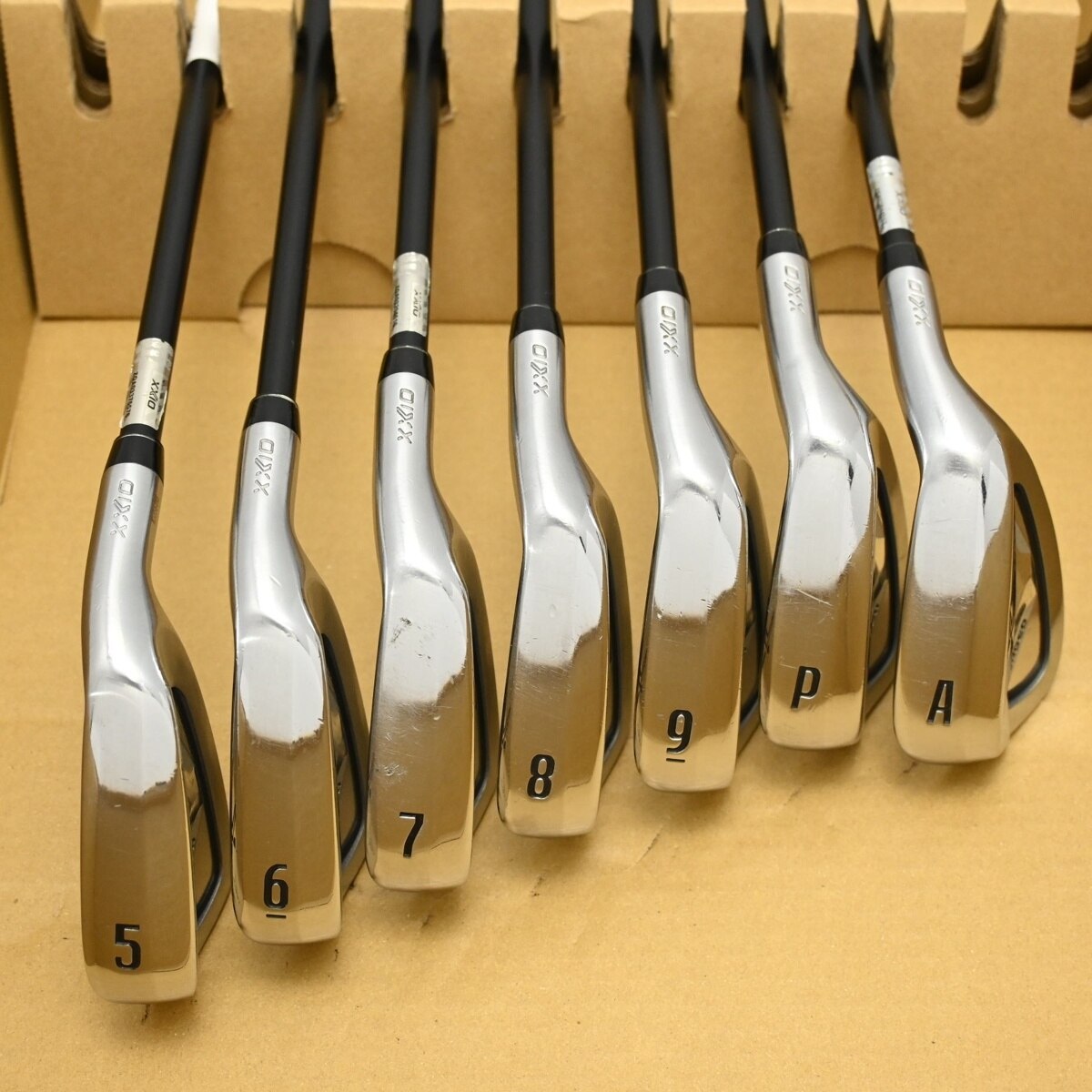 中古】ゼクシオ エックス アイアン Miyazaki AX-1 23 SR C(アイアン