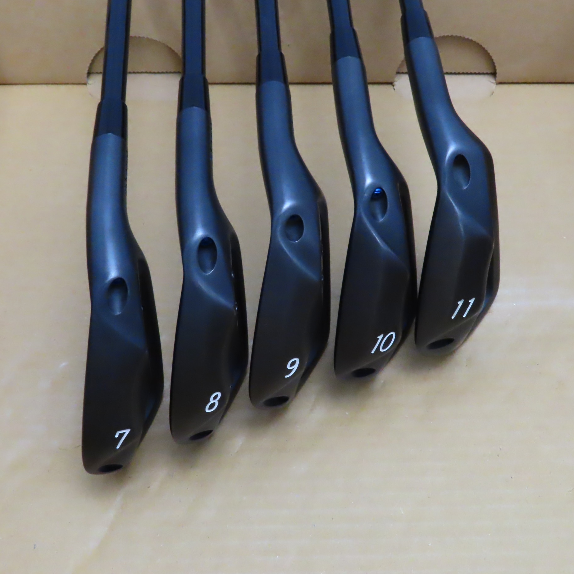 中古】ドルフィンブラック DI-122 アイアン ATTAS FF 65 28 その他 D