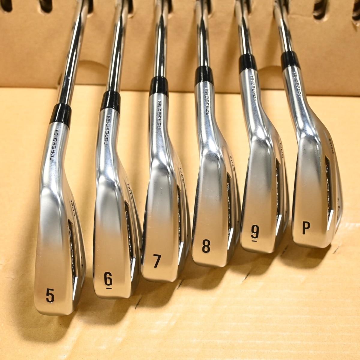 中古】APEX PRO(2024) アイアン Dynamic Gold MID 115 25 S200 C