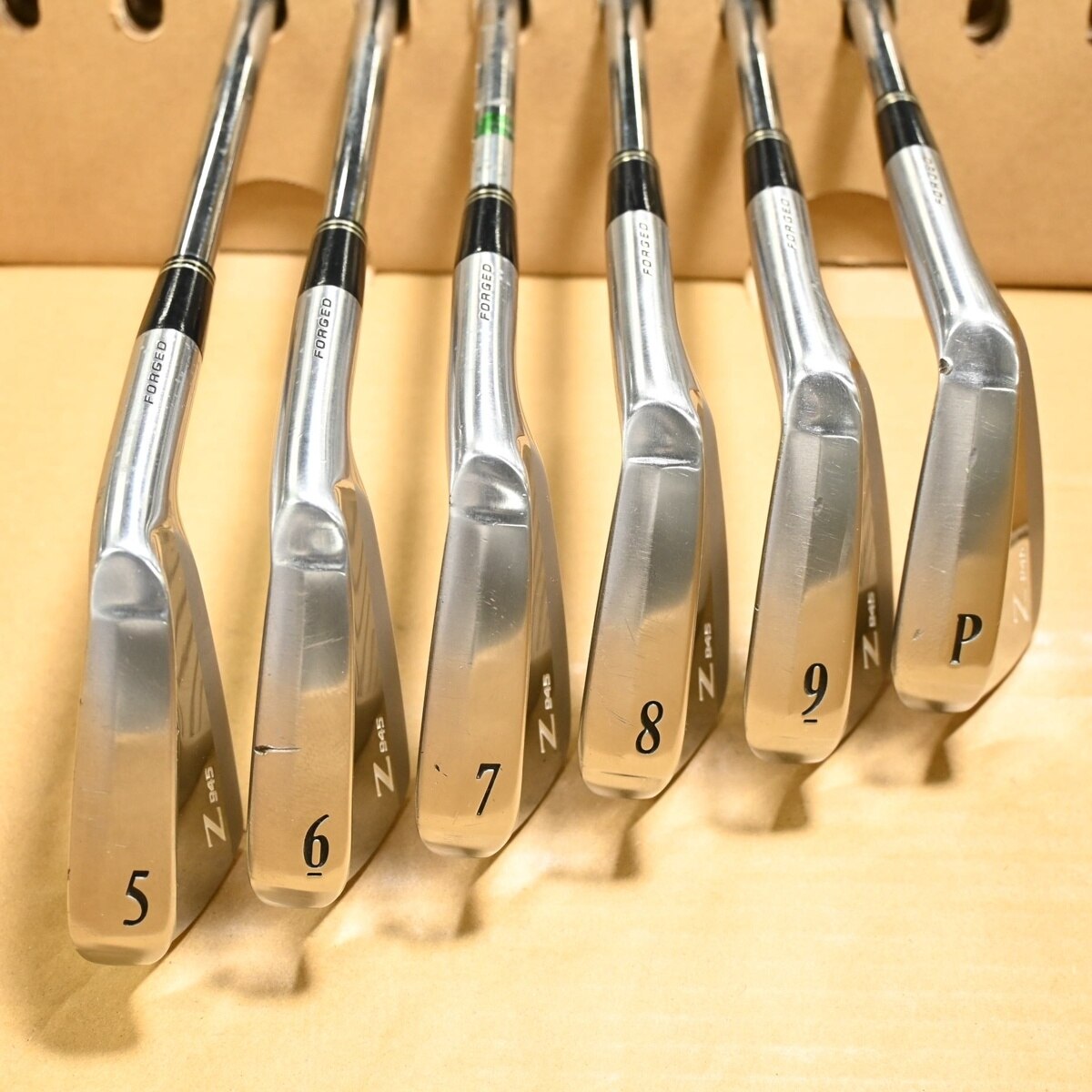 中古】スリクソン Z945 アイアン Dynamic Gold TOUR ISSUE Design