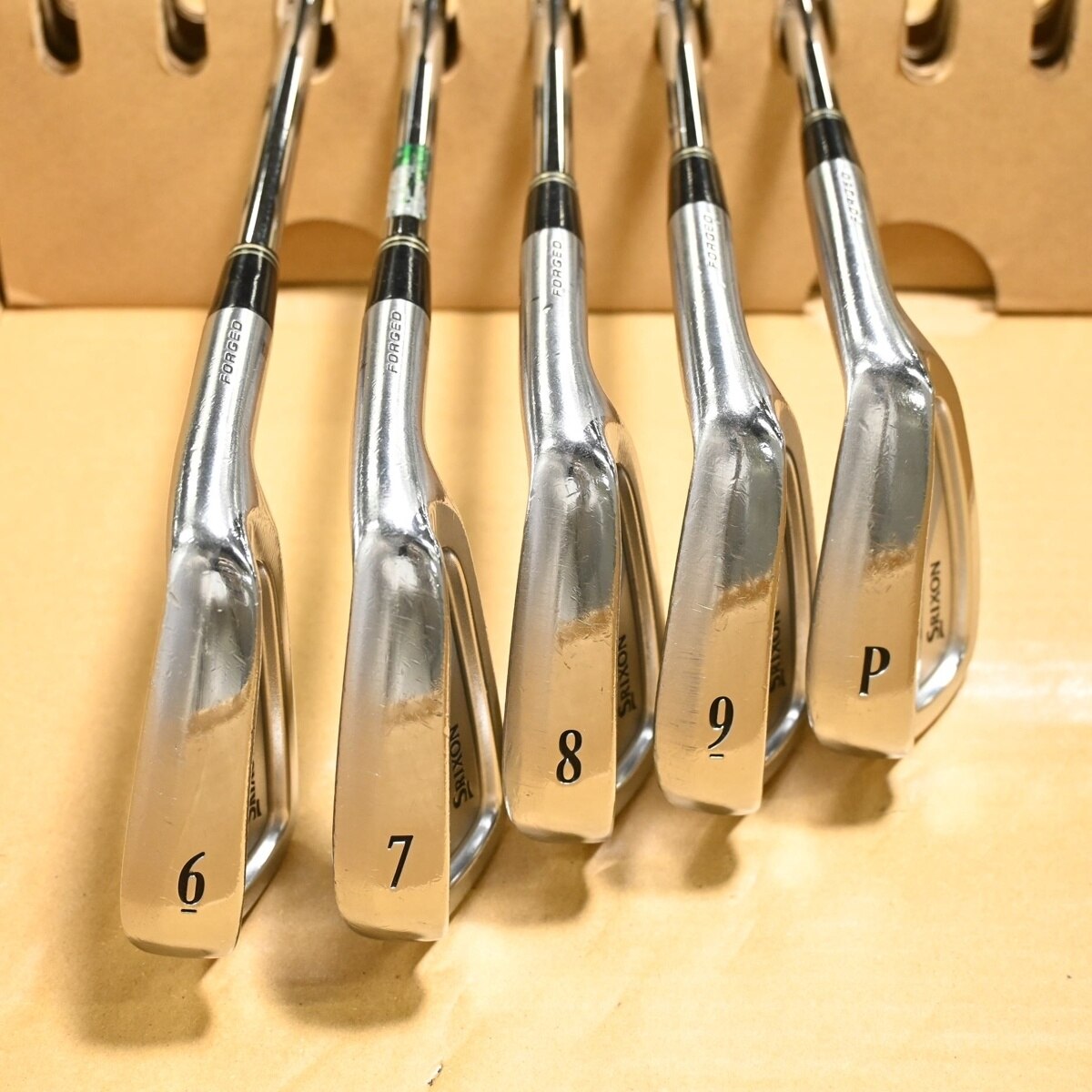 中古】スリクソン Z765 アイアン Dynamic Gold 28 S200 D(アイアン