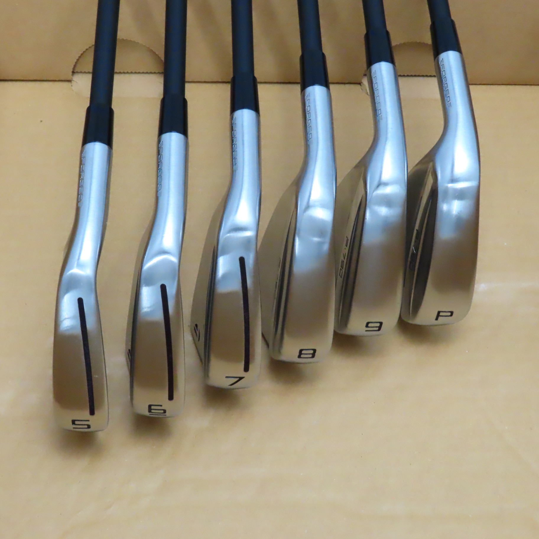 中古】P790(2025) アイアン TRAVIL IRON 85 23 R C レフティ(アイアン