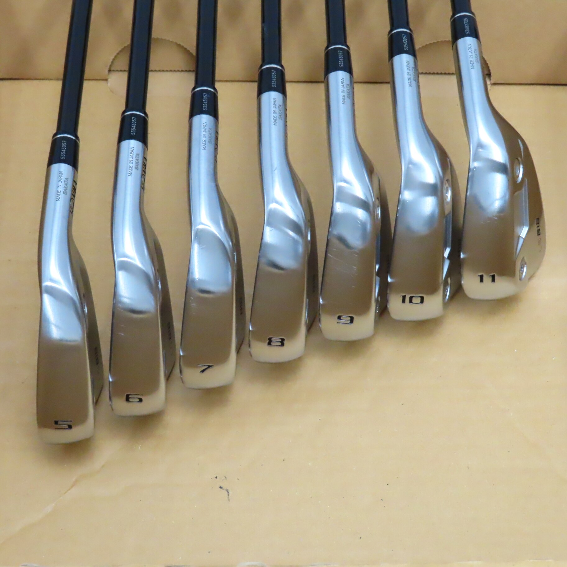 中古】LB-818 中空 アイアン VIZARD 60 21 R C(アイアン（セット
