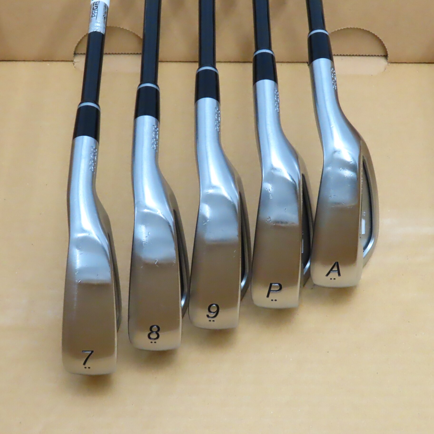 中古】03 IRONS アイアン Diamana FOR PRGR 26 R C(アイアン（セット