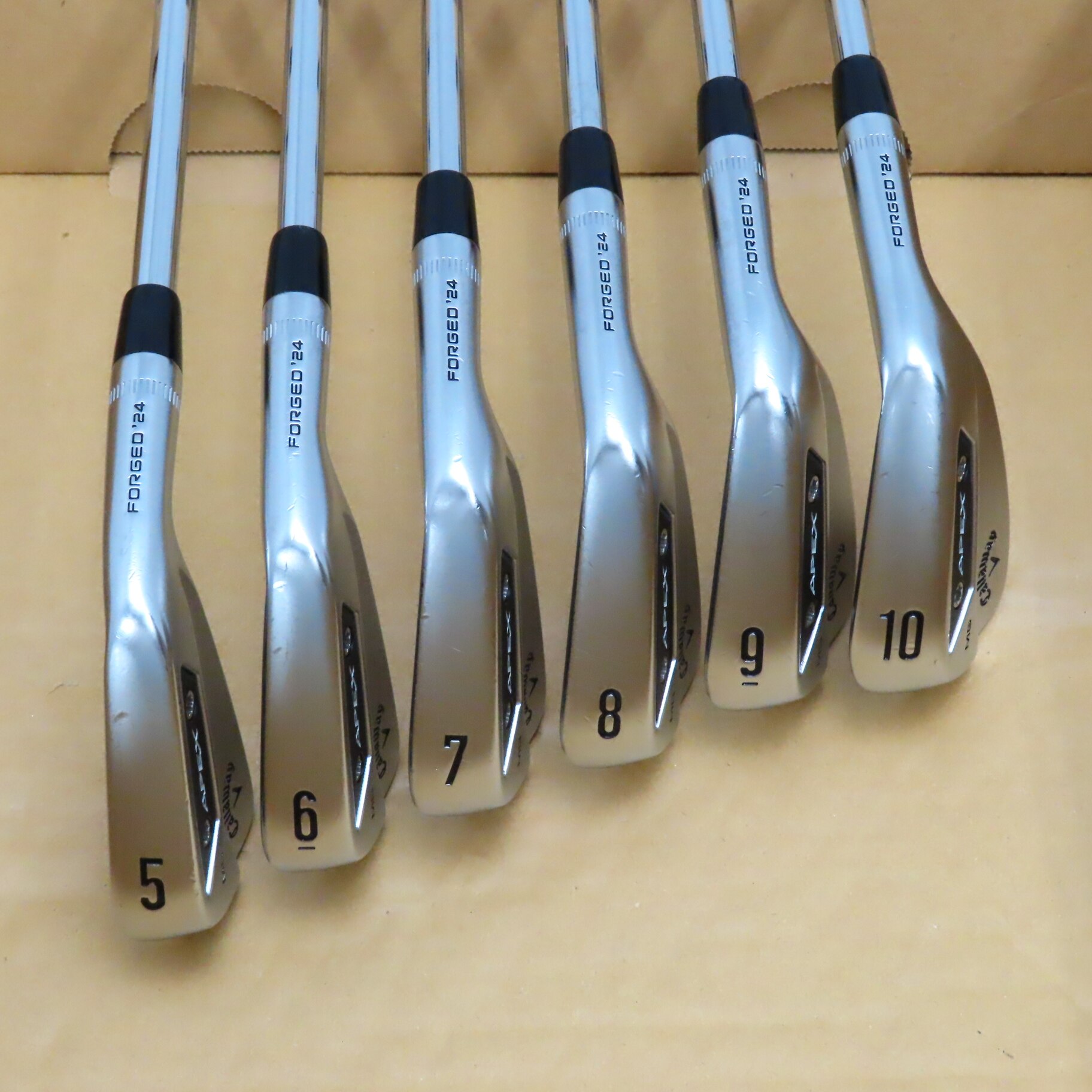 中古】APEX MB(2024) アイアン Dynamic Gold MID 115 26 S200 CD