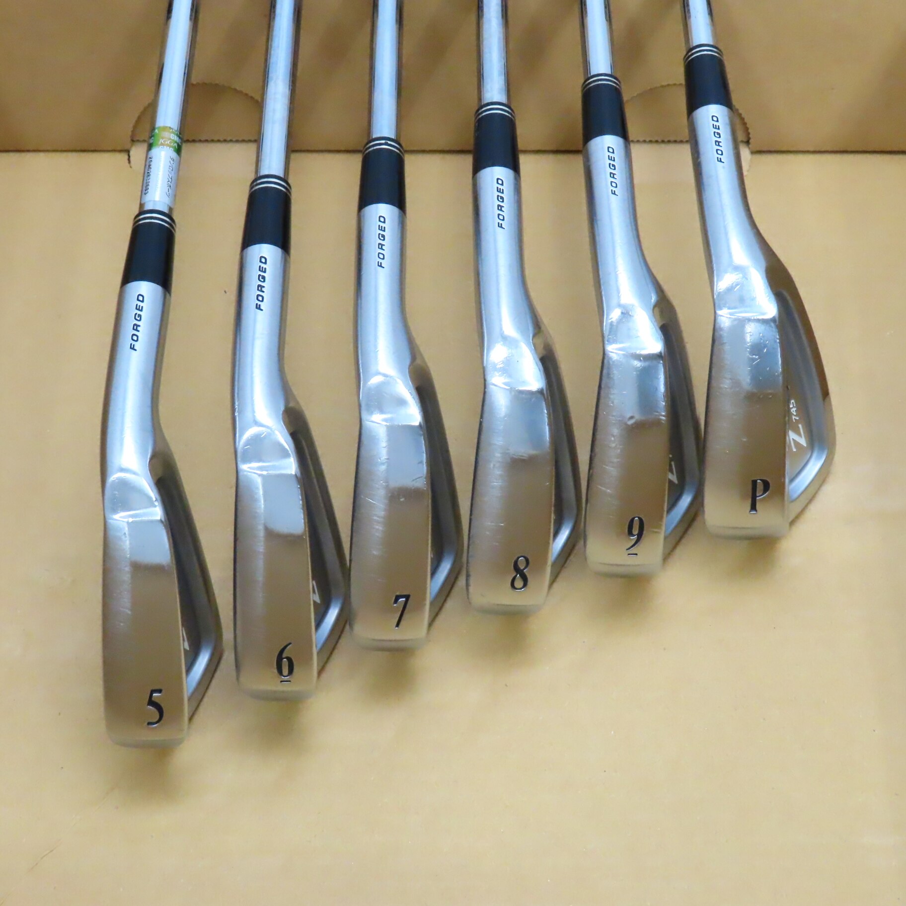 中古】スリクソン Z745 アイアン Dynamic Gold 25 S200 D(アイアン